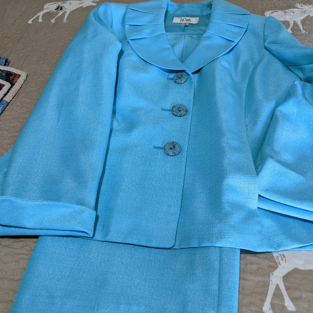 Let Suit Skirt suit